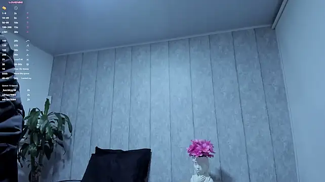 Hanna_naoo_ élő XXX-chatje