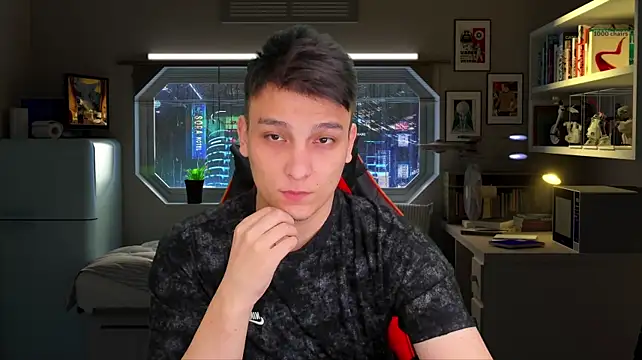 Justin_time111 XXX чат на живо