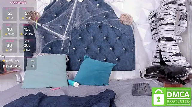 Chloe_moon1 élő XXX-chatje
