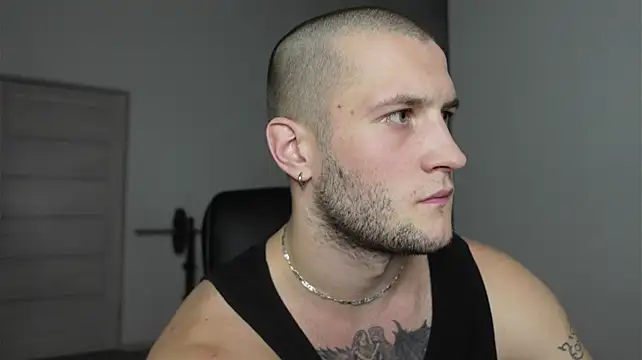 XXX chat uživo modela Igor_Wilde
