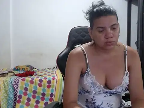 Adriana_0312 Live XXX-Chat