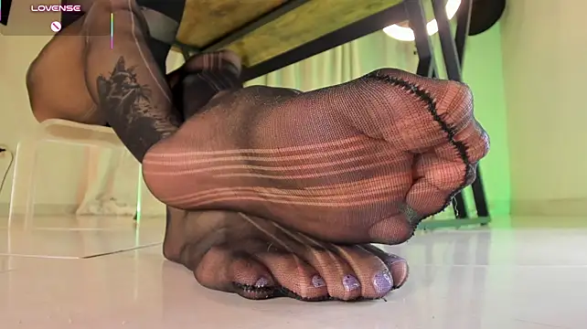 ArchieCollins live XXX chat