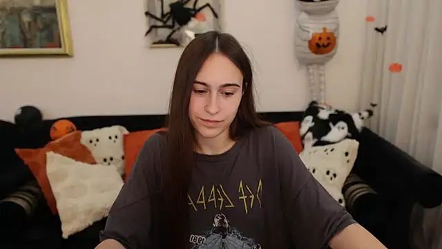 AliceKolltt élő XXX-chatje