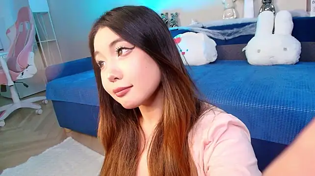yummy_yuna élő XXX-chatje