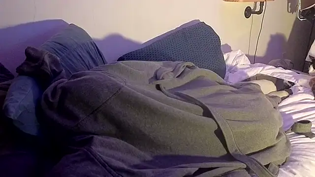 badboybrad11 élő XXX-chatje