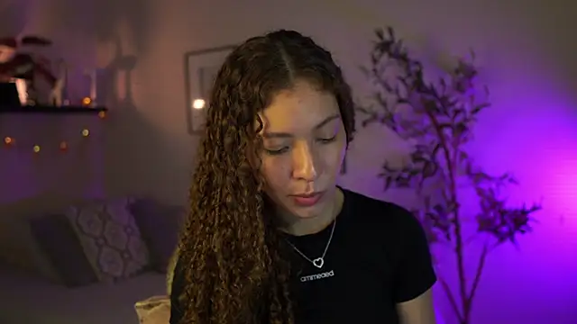 isabella-garcia- élő XXX-chatje