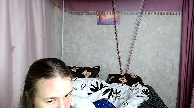 leila_bambi_ élő XXX-chatje