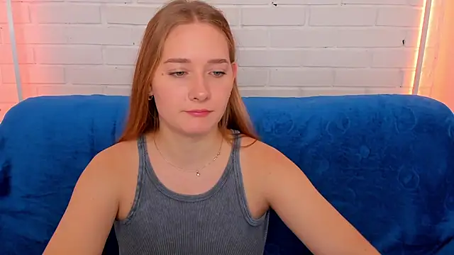 AlinaVice élő XXX-chatje