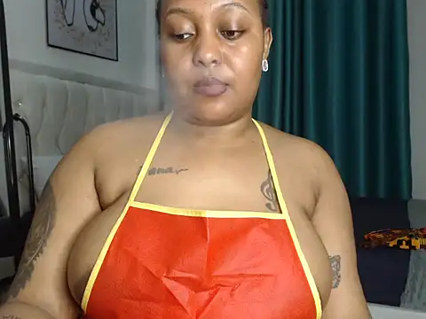 Mamacita_Boo élő XXX-chatje