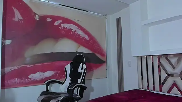 Czat XXX na żywo  – kittymiauu444