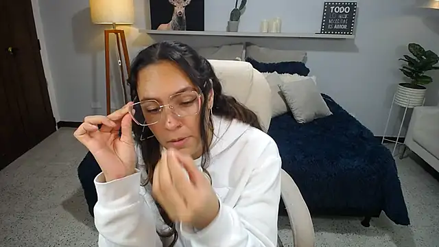 دردشة Bianca____ الجنسية المباشرة