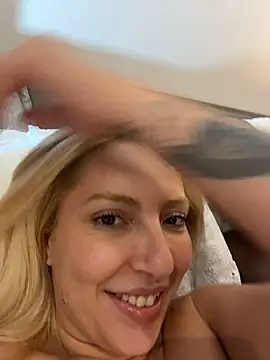 Juuhschmitt Show in webcam