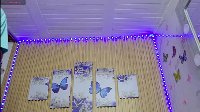 Moonceleste 现场XXX聊天