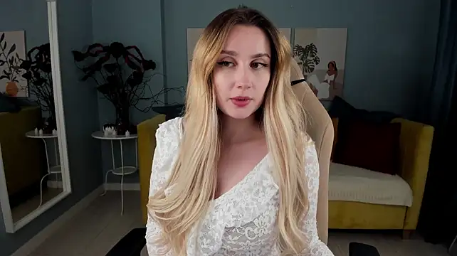 LanaLoon élő XXX-chatje