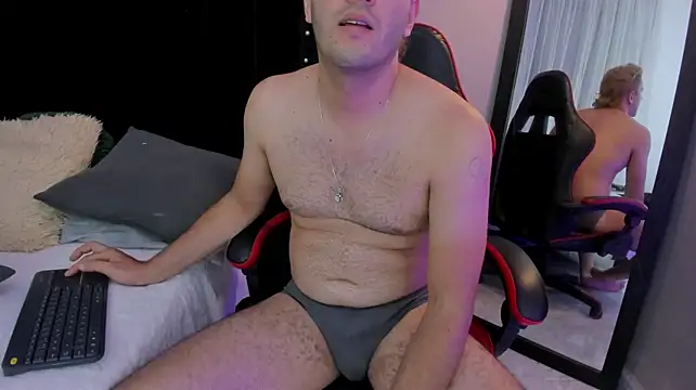Chat +18 de Loogert11 ao vivo