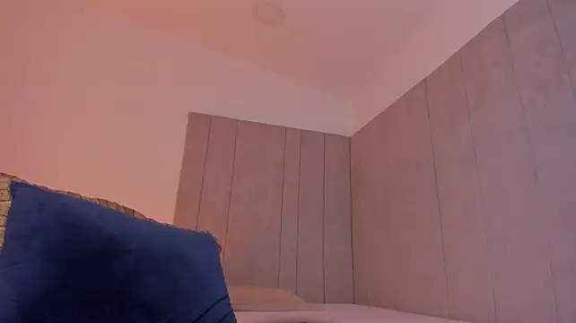 luisah_'s Live XXX Chat