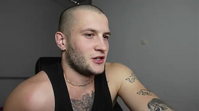 Igor_Wilde Adlı Modelin Canlı XXX Sohbeti