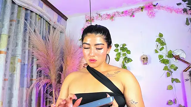 Quiinn_bx Live XXX-chat