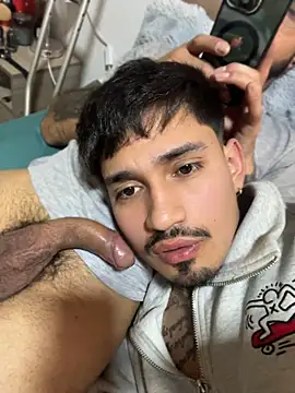 Chat XXX en directo de Mathias_vega