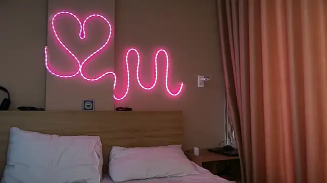 Chat XXX ao vivo de cinnamonmood