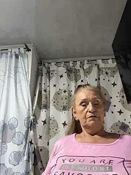 DulceDiaz: онлайн-секс-чат