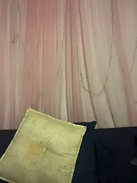 Chatroom XXX en direct de FlorSalvaje_