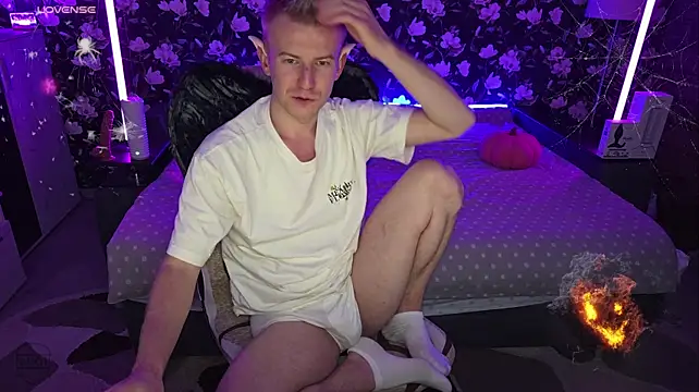 XXX chat uživo modela Vuitton