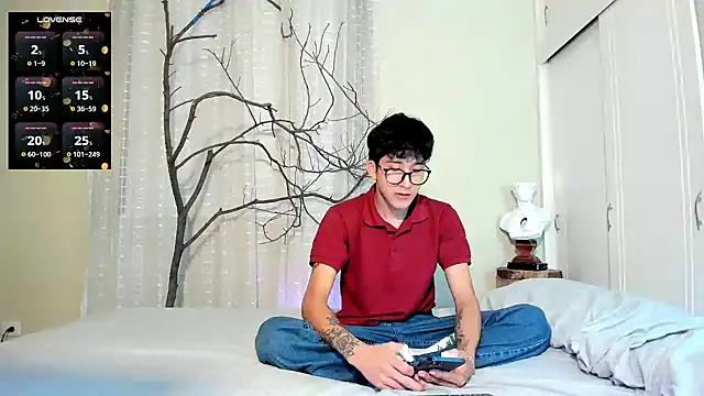 Онлайн чат XXX tom_Howard
