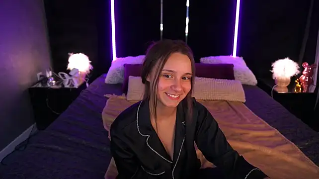 TinyNatalie's Live XXX Chat