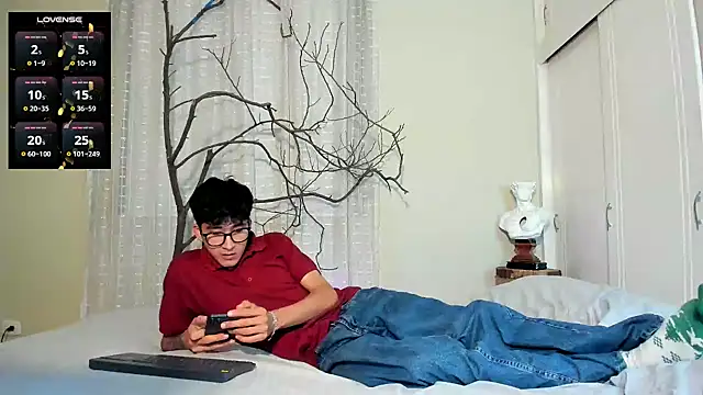 tom_Howard XXX чат на живо