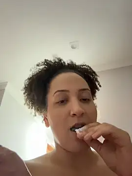 Show de romena_ na webcam