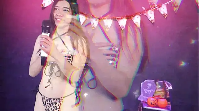 Moon-Velvet Live XXX Chat