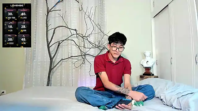 tom_Howard Live XXX Chat