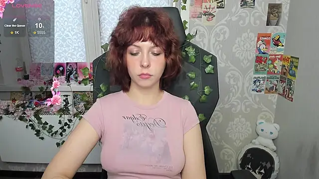 Inferno_kitten élő XXX-chatje