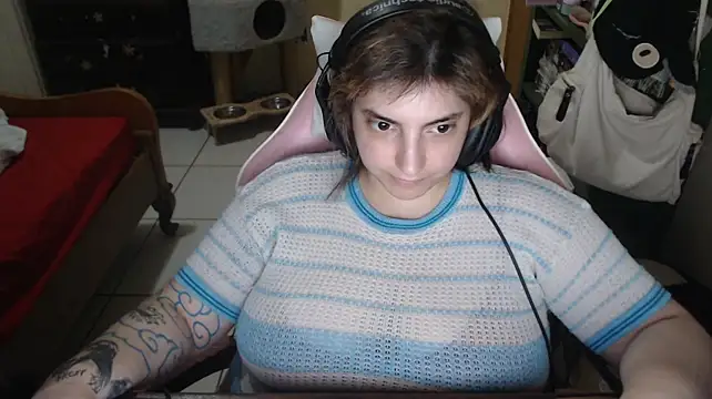 VictoriaSaintes' Live XXX Chat