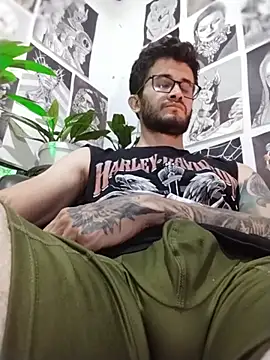 Loggan_donnelly live XXX chat