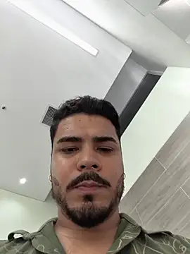 TheKingThiago live XXX chat