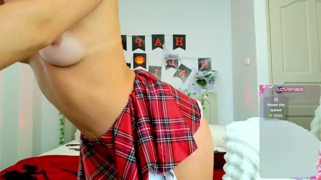 MilaReef লাইভ XXX চ্যাট