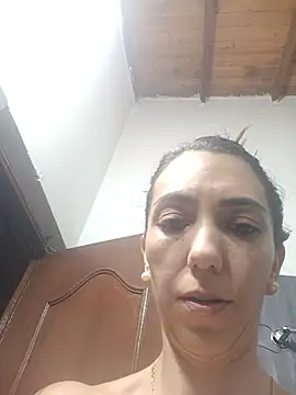LunaZambrano's Live XXX Chat