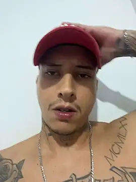 Ttinho Live XXX-chat