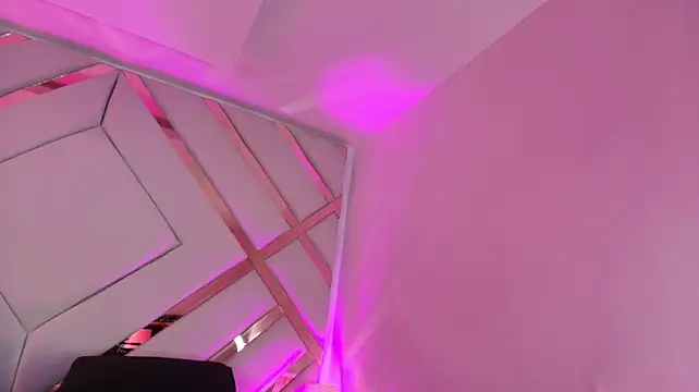 michelle_cutee_'s Live XXX Chat