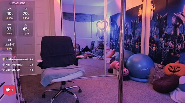 Chatroom XXX en direct de Evie-Luna