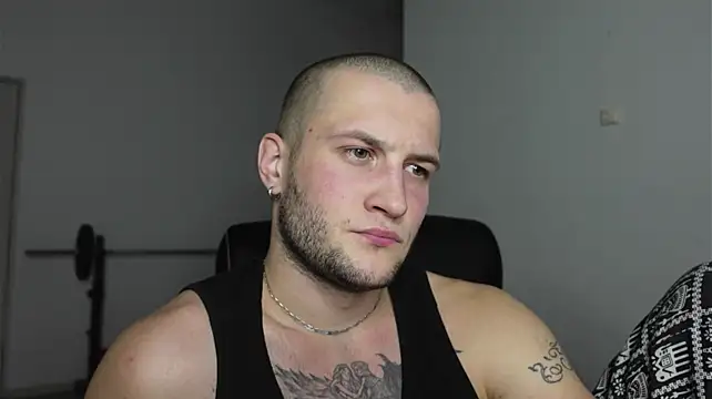 Igor_Wilde élő XXX-chatje