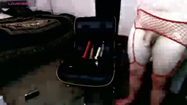 XXX chat uživo modela OFFICAL_DICKEDDOWNUNDER