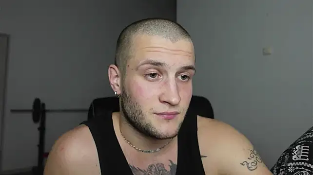 Igor_Wilde élő XXX-chatje