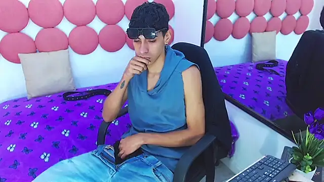 XXX chat uživo modela Drake_Jack