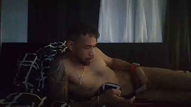 luiyi0808's Webcam Show