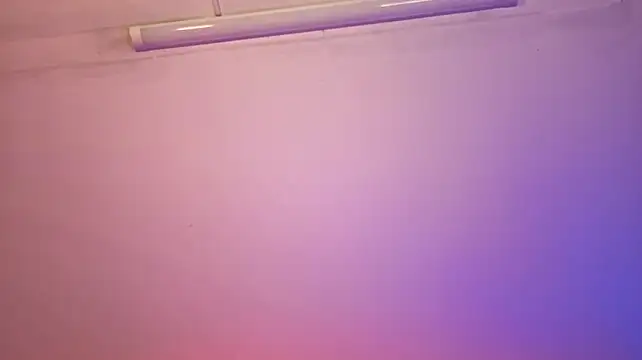 Živý XXX chat mia_adams_bm