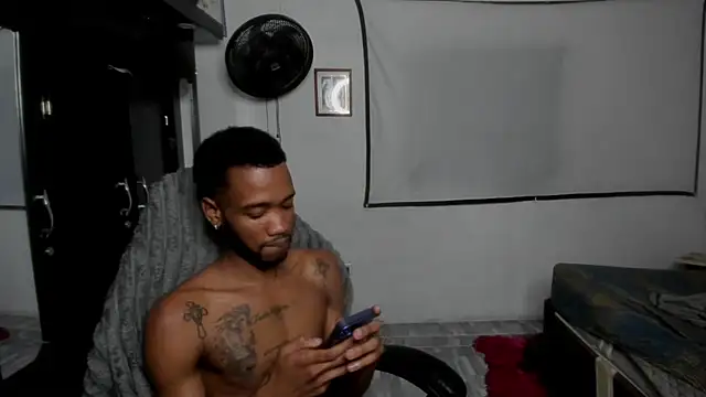XXX chat uživo modela Kofi_exotic_2