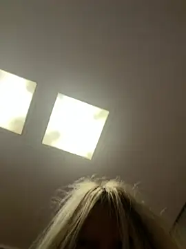 KendraOfficial 在線直播表演